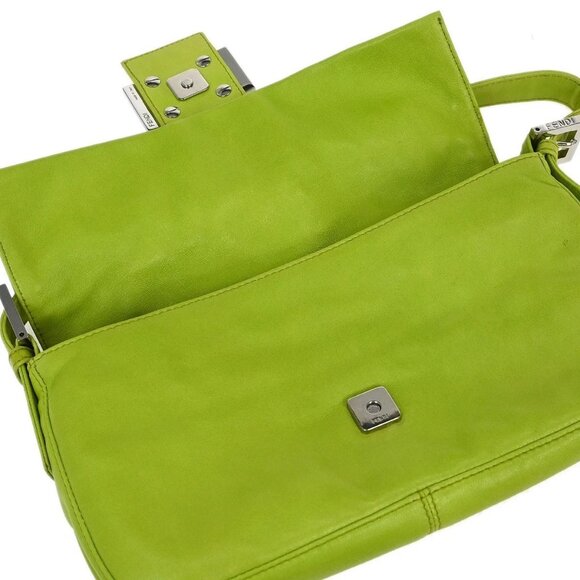 Fendi Green Lambskin Baguette Handbag 2348 26424-008 125003 - Picture 6 of 9